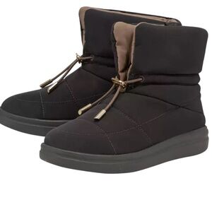Hey Dude Women’s Margot Eco Charcoal Quilted Ankle Boots. Size 6.